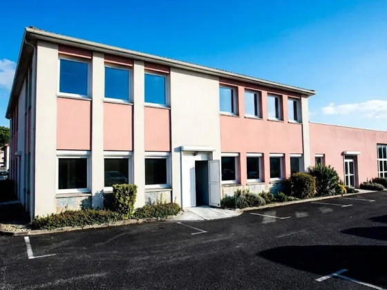 Façade de l’agence de Champlan