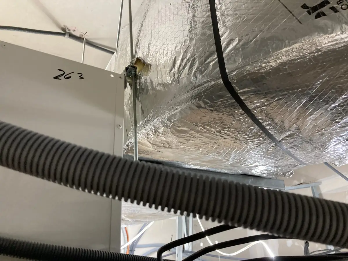 EOLIA réalise des travaux de réseaux aéraulique pour isoler une zone Covid-19 d’un hôpital