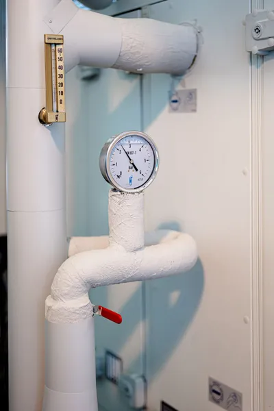 Création d’une salle à empoussièrement contrôlé, photo 8 sur 11