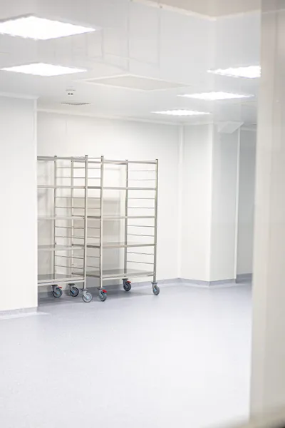 Création d’une salle à empoussièrement contrôlé, photo 4 sur 11