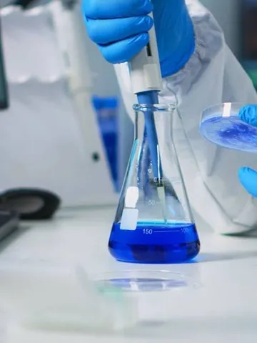 Manipulation en laboratoire pharmaceutique